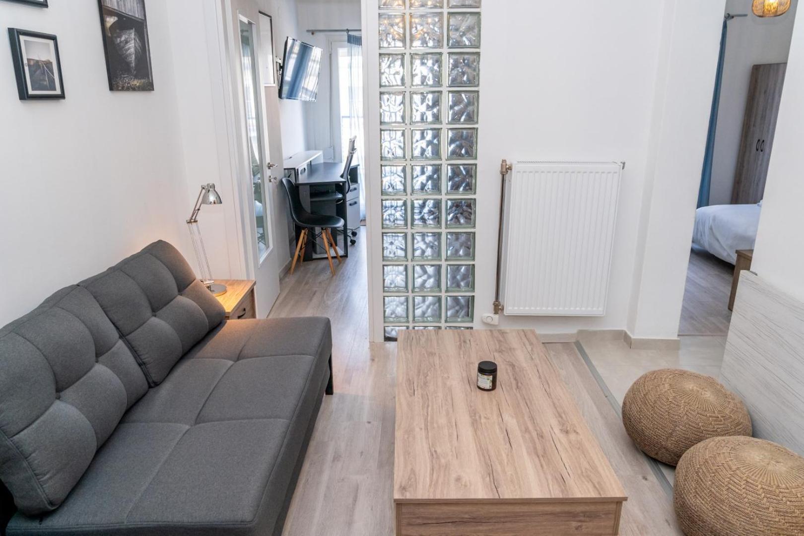 Kosmos Service Apartment Near Turkish Consulat And Saint Dimitrious Church With Additional Cost Parking Thessalonique Extérieur photo