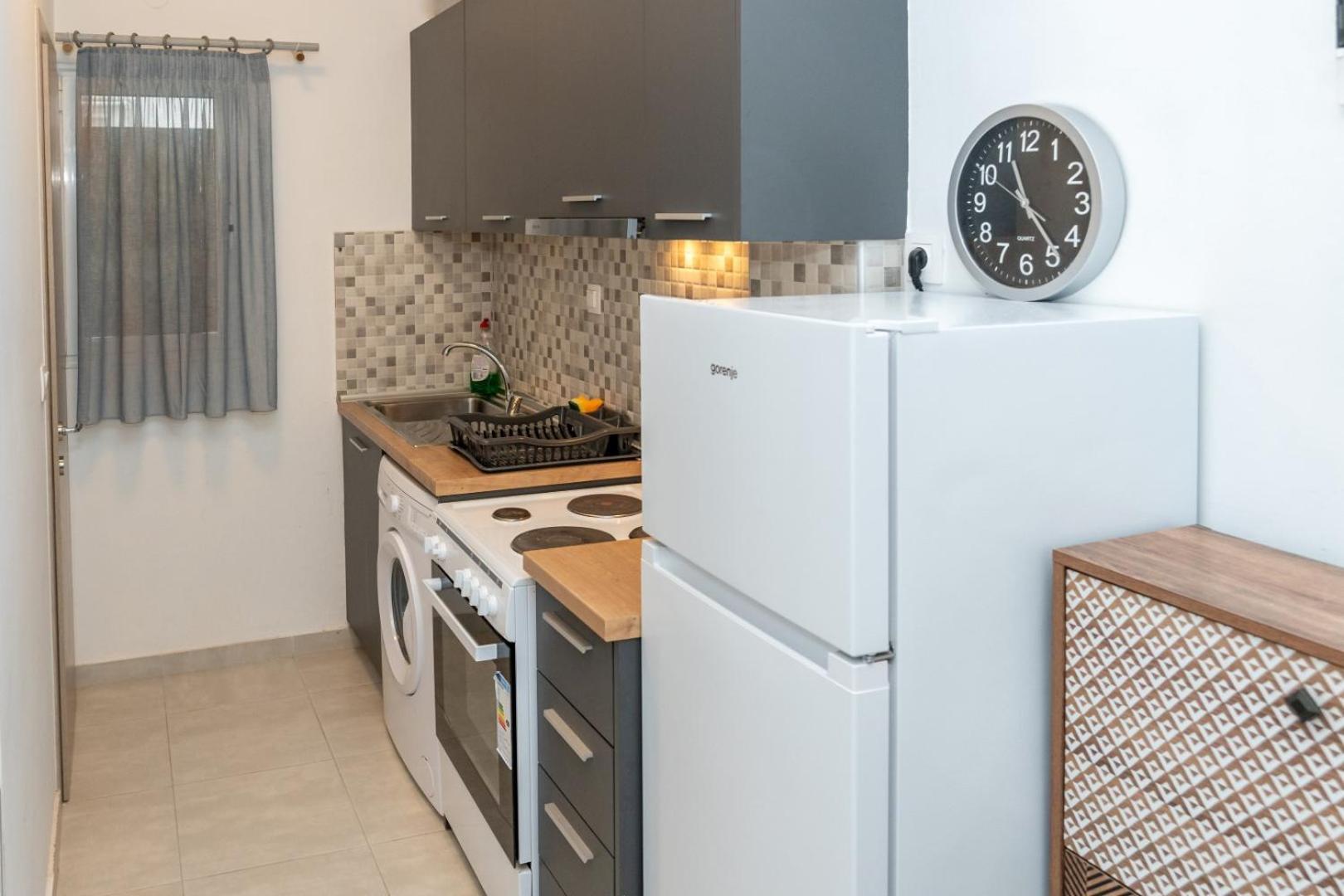 Kosmos Service Apartment Near Turkish Consulat And Saint Dimitrious Church With Additional Cost Parking Thessalonique Extérieur photo